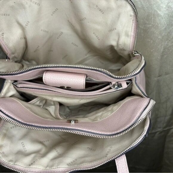 GUESS Light Pink Shoulder Bag Zip Inner Pockets Faux Pebbled Leather Texure 1981 - Picture 15 of 16